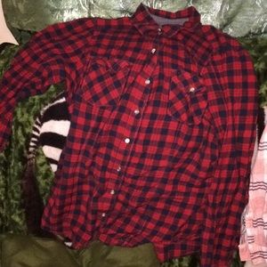 collar plaid red and navy button up shirt